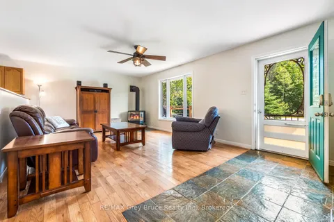 32 SUGARBUSH Road, ON N0H 2T0