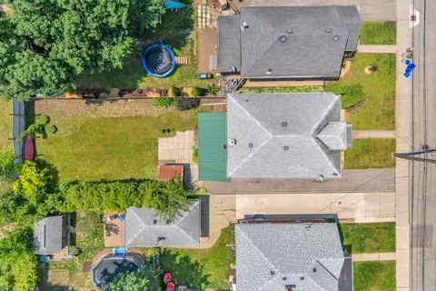 54 Burwell Street, ON N3T 4T7