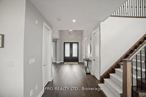 138 Creekwood Court, ON L9Y 0V1