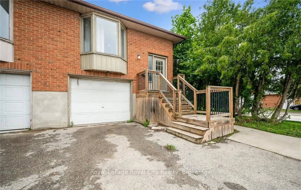 1236 Ottawa Street, ON N2E 1L8