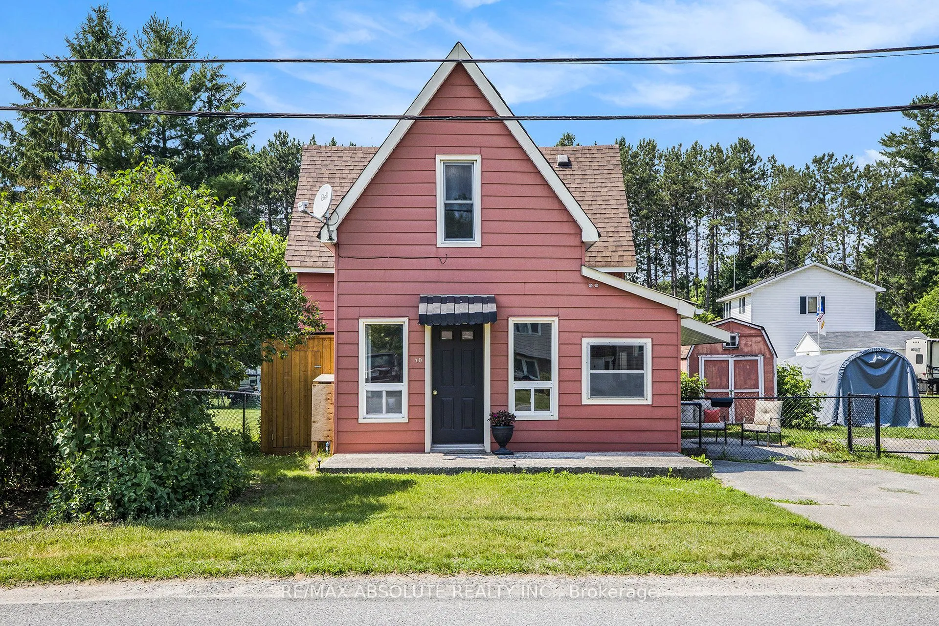 10 Neilson Street, ON K7S 3G2