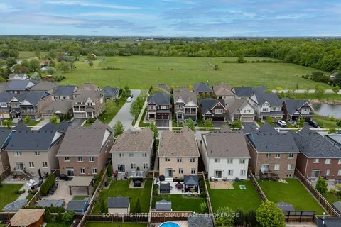 13 Angela Crescent, ON L0S 1J0