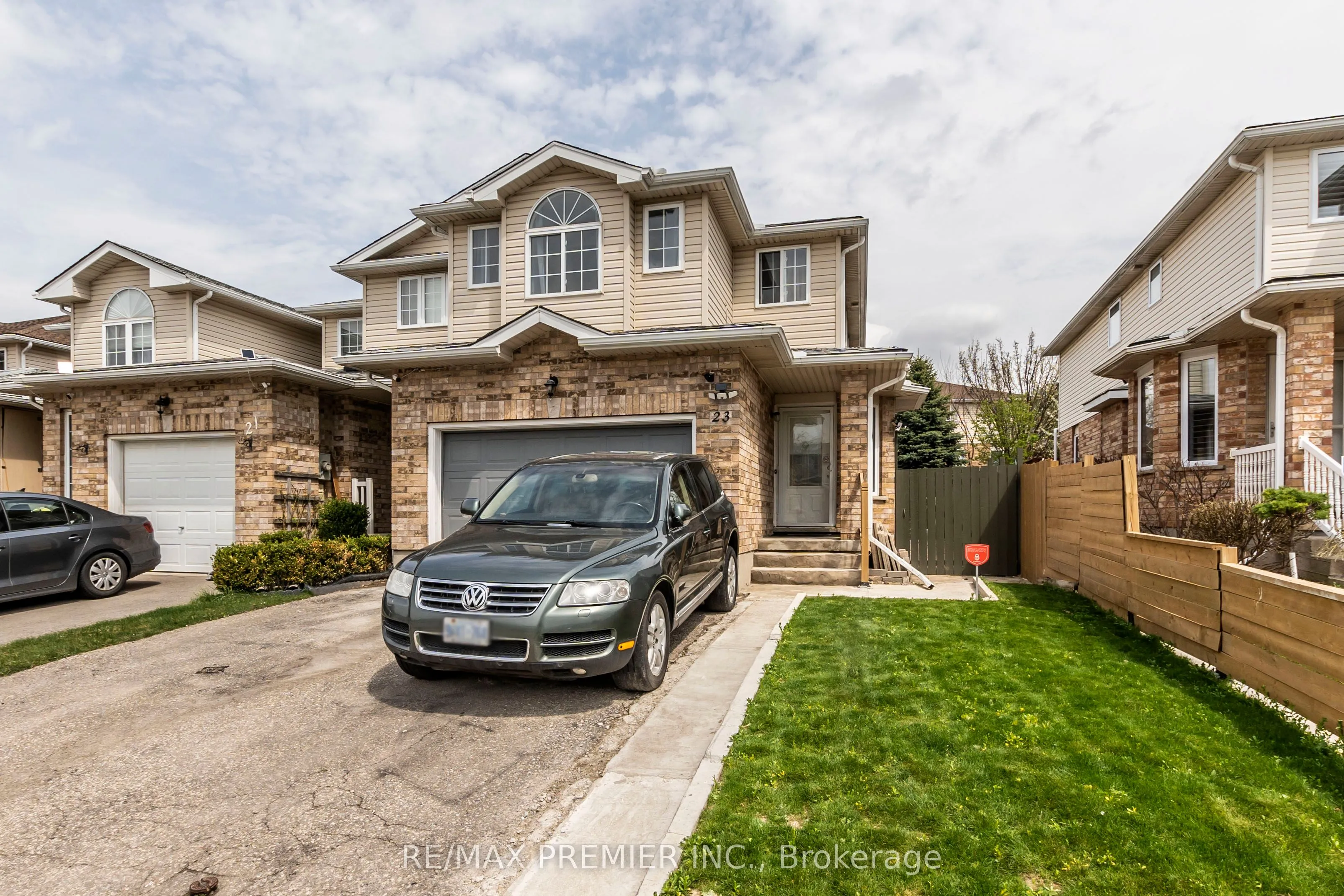 23 Chester Drive, ON N1T 2C4
