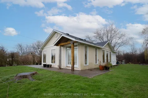 1093 SUNSET Drive, ON L2A 5M4
