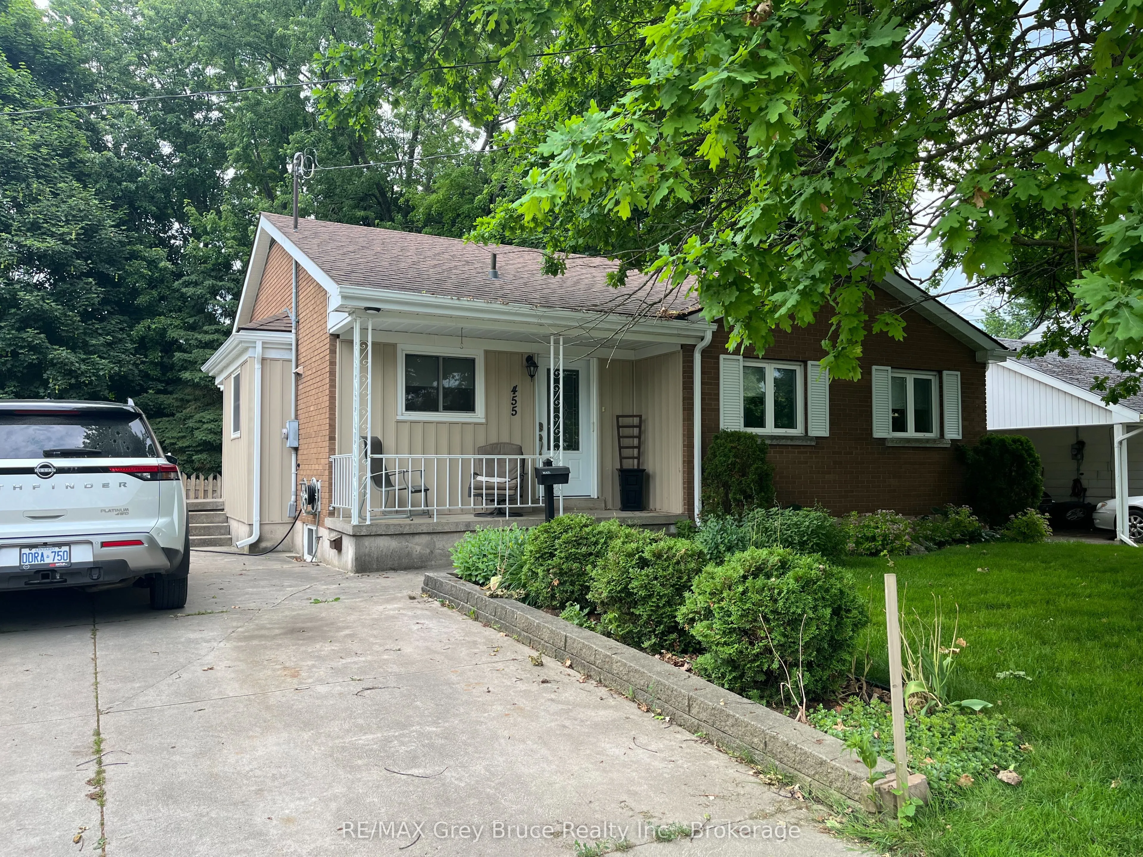 455 7th Avenue, ON N4K 2X2