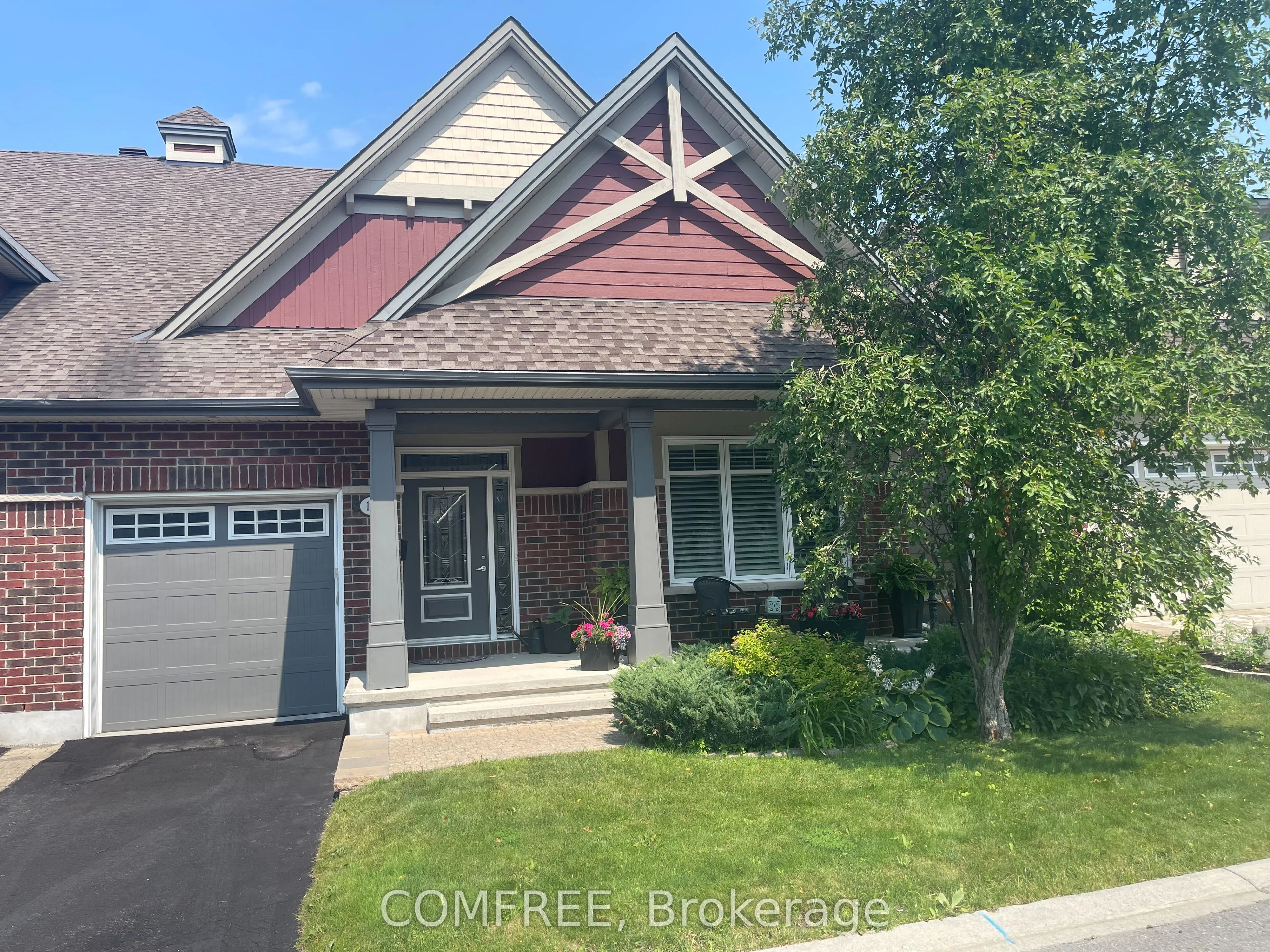 176 Solera Circle, ON K1T 0C8