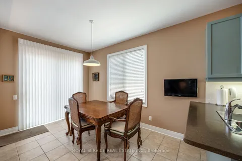 15 Potts Lane Lane, ON L1A 0A3