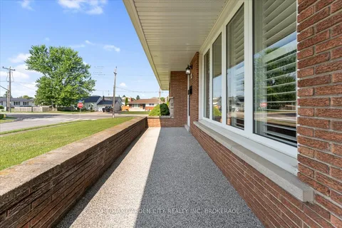 160 ELGIN Street, ON L2V 3C2