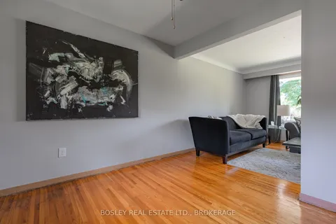 60 Royal Manor Drive, ON L2M 4L6