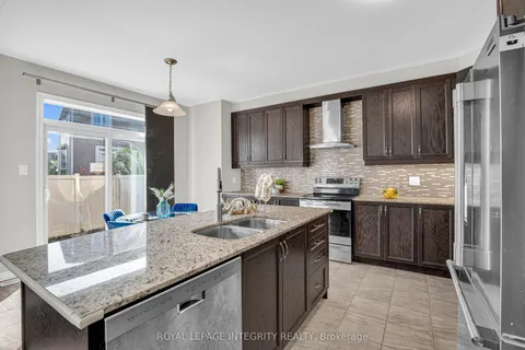 187 Lamprey Street, ON K2J 6C3