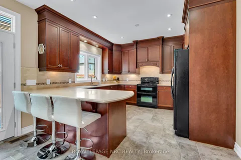 13 Alex Grant Place, ON L2P 0A2