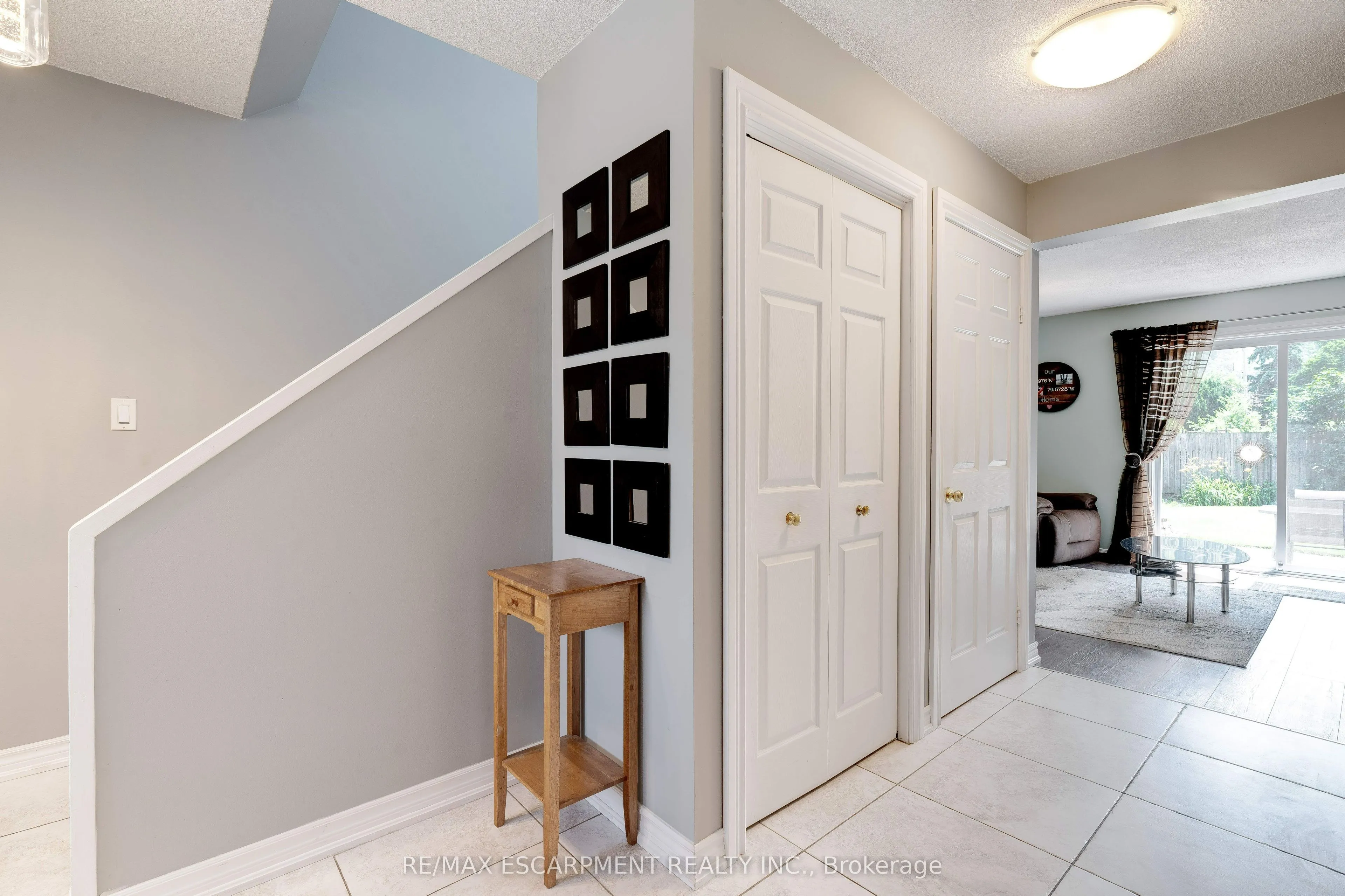 23 Niagara Street, ON L3M 5J4