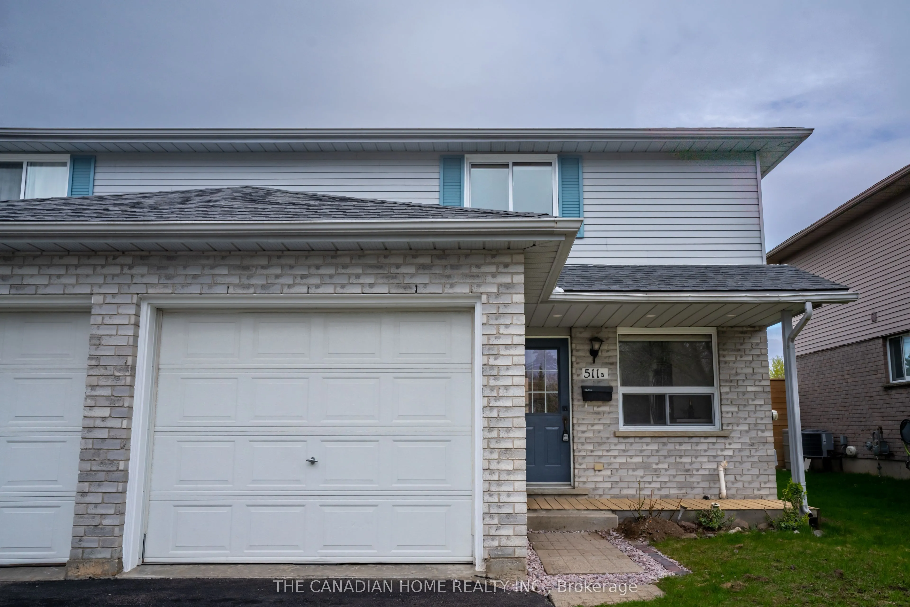 511B BARWICK Crescent Crescent, ON N2K 3P6