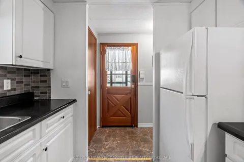 12 Redford Drive, ON N0M 1S3