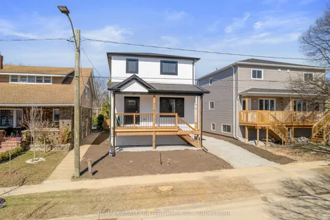 40 McMaster Avenue, ON L3B 3S8