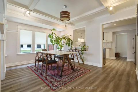 74 Rosemont Avenue, ON L8L 2M5