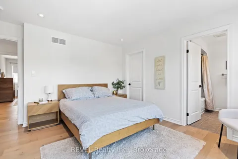 8045 Brookside Drive, ON L2H 3T9