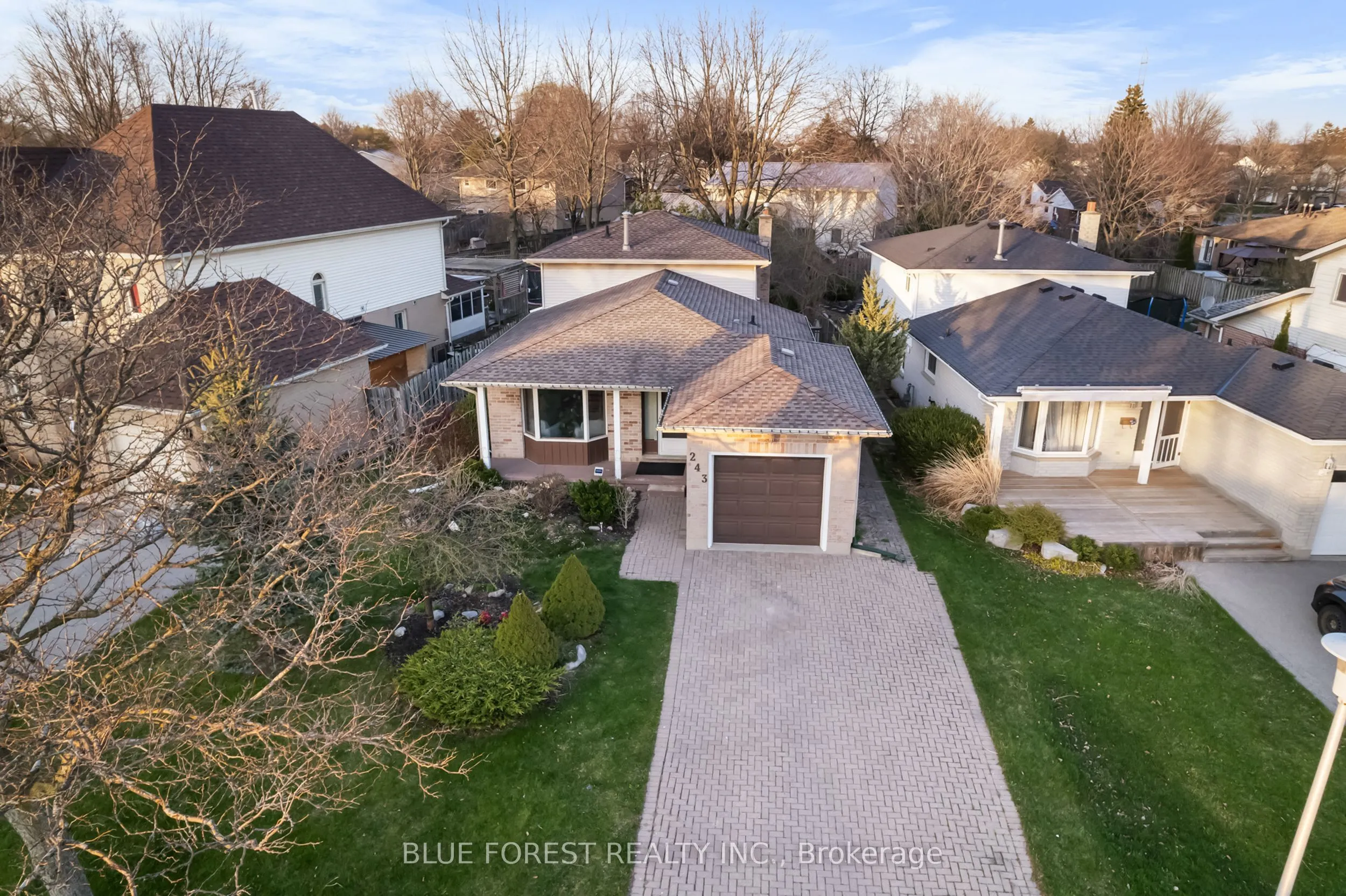 243 Edmunds Place, ON N5Z 4V9