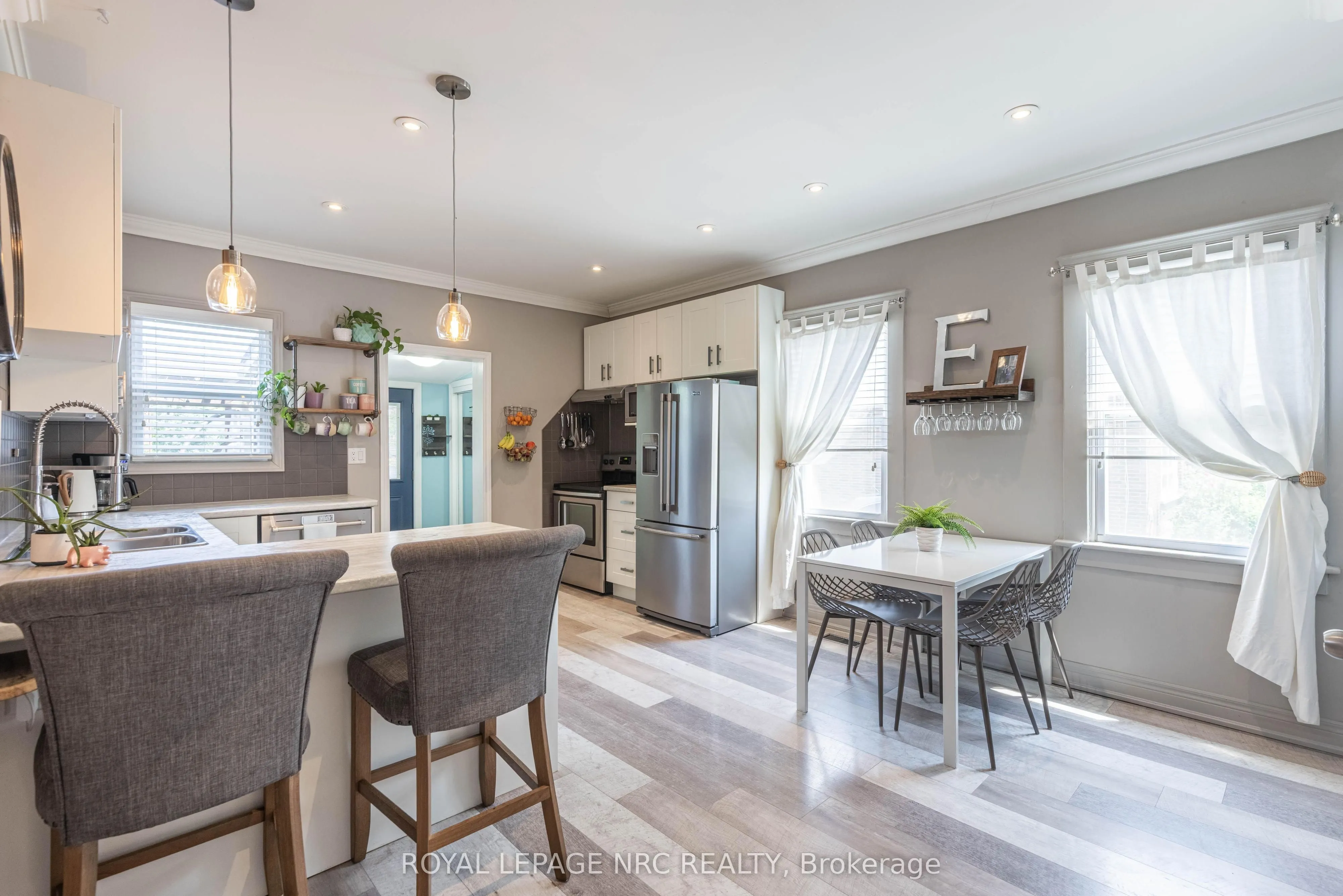 48 Hodgkins Avenue, ON L2V 1M1
