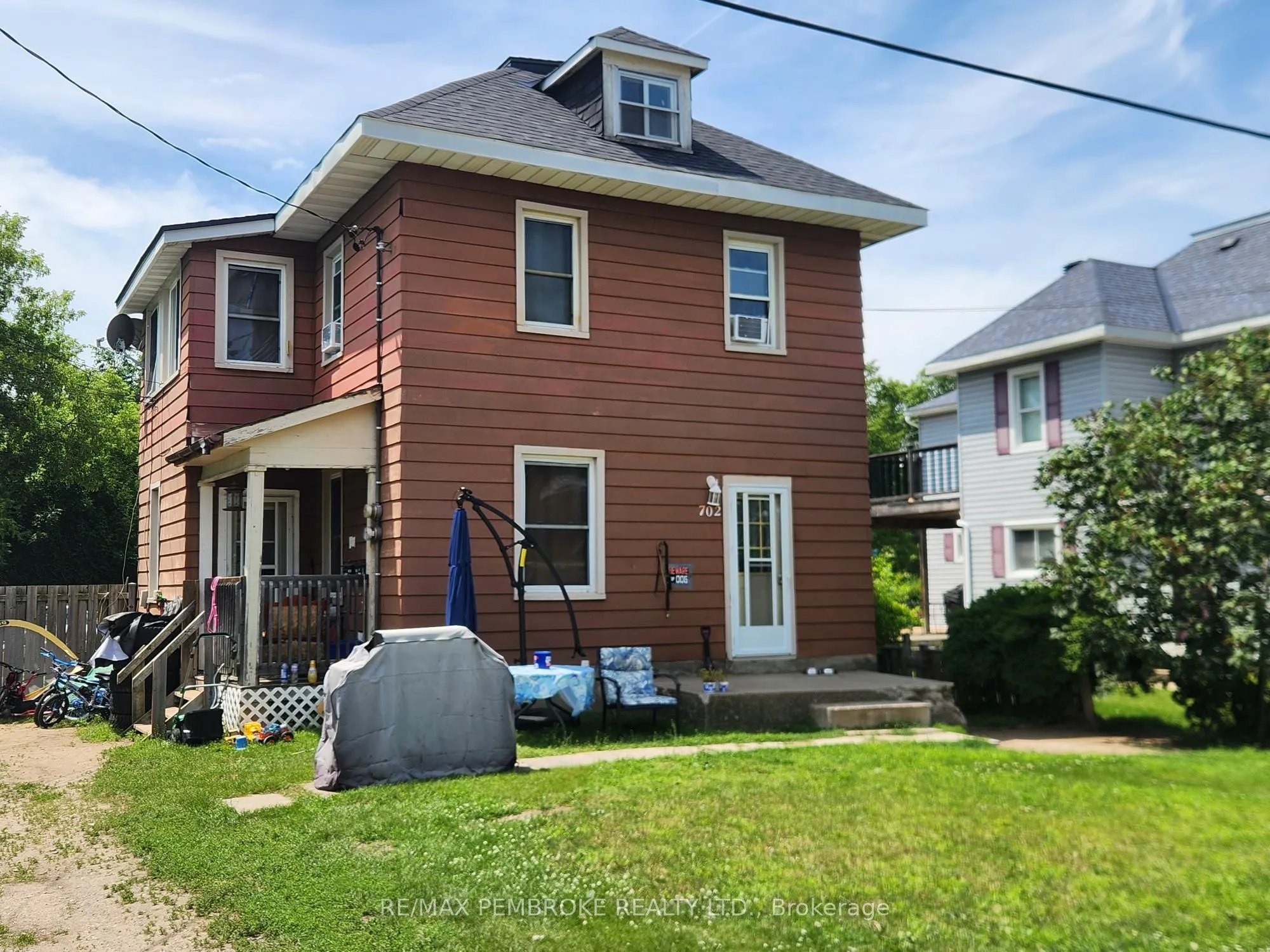 702 Fischer Street, ON K8A 6K3