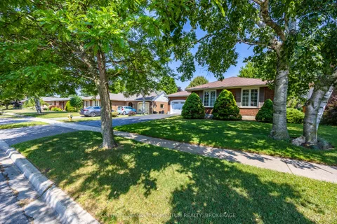 99 Lynndale Road, ON N3Y 4W9