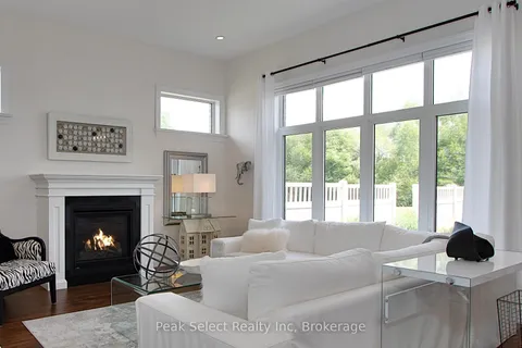 343 TRACY Street, ON N4X 0B4