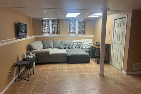 255 Revell Street, ON P1P 0E4