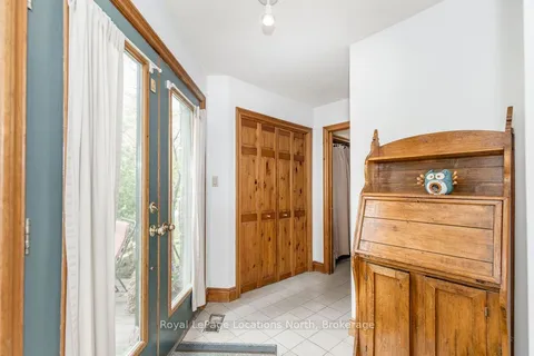 38 Old Carriage Road, ON L9W 6B2