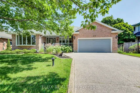 573 Hemingway Place, ON N2T 1Z4
