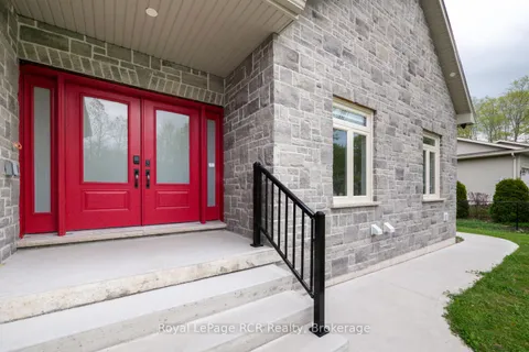 10 Frederick Street, ON N0H 2G0