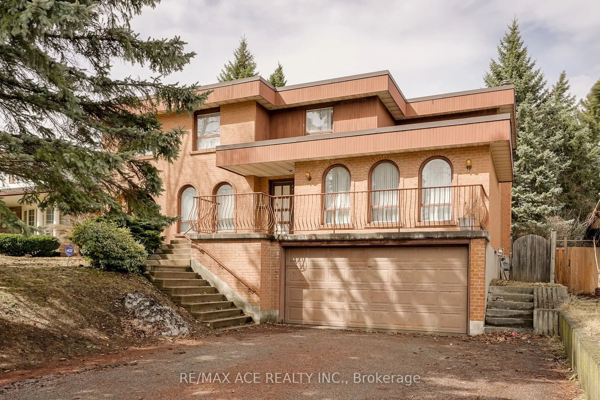 28 Wilkins Drive, ON N2E 1L2