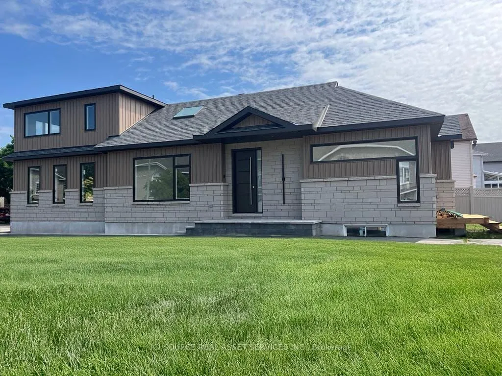 6584 Windsong Avenue, ON K1C 6M9