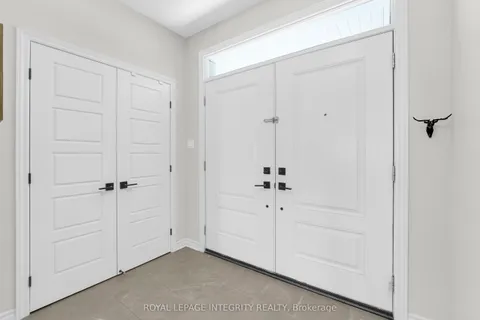 40 Aconitum Way, ON K1T 0R8