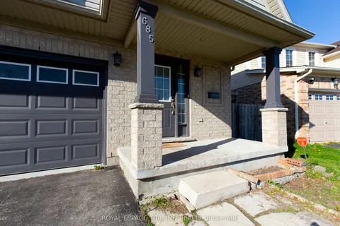685 North Leaksdale Circle, ON N6M 1M1