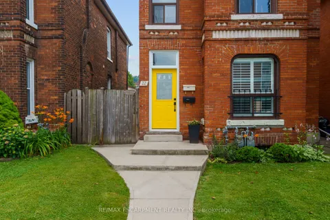 22 Aikman Avenue, ON L8M 1P7