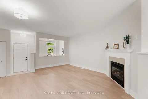 564 Aberfoyle Circle, ON K2K 3R3