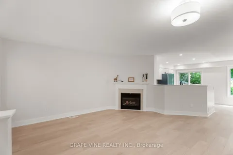 564 Aberfoyle Circle, ON K2K 3R3