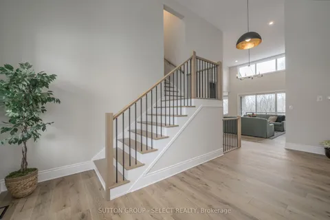 597 Creekview Chase, ON N6G 3X8