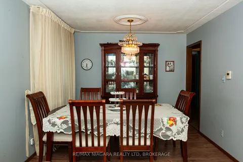 38 Roehampton Drive, ON L2M 7K7