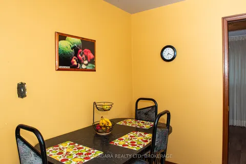 38 Roehampton Drive, ON L2M 7K7