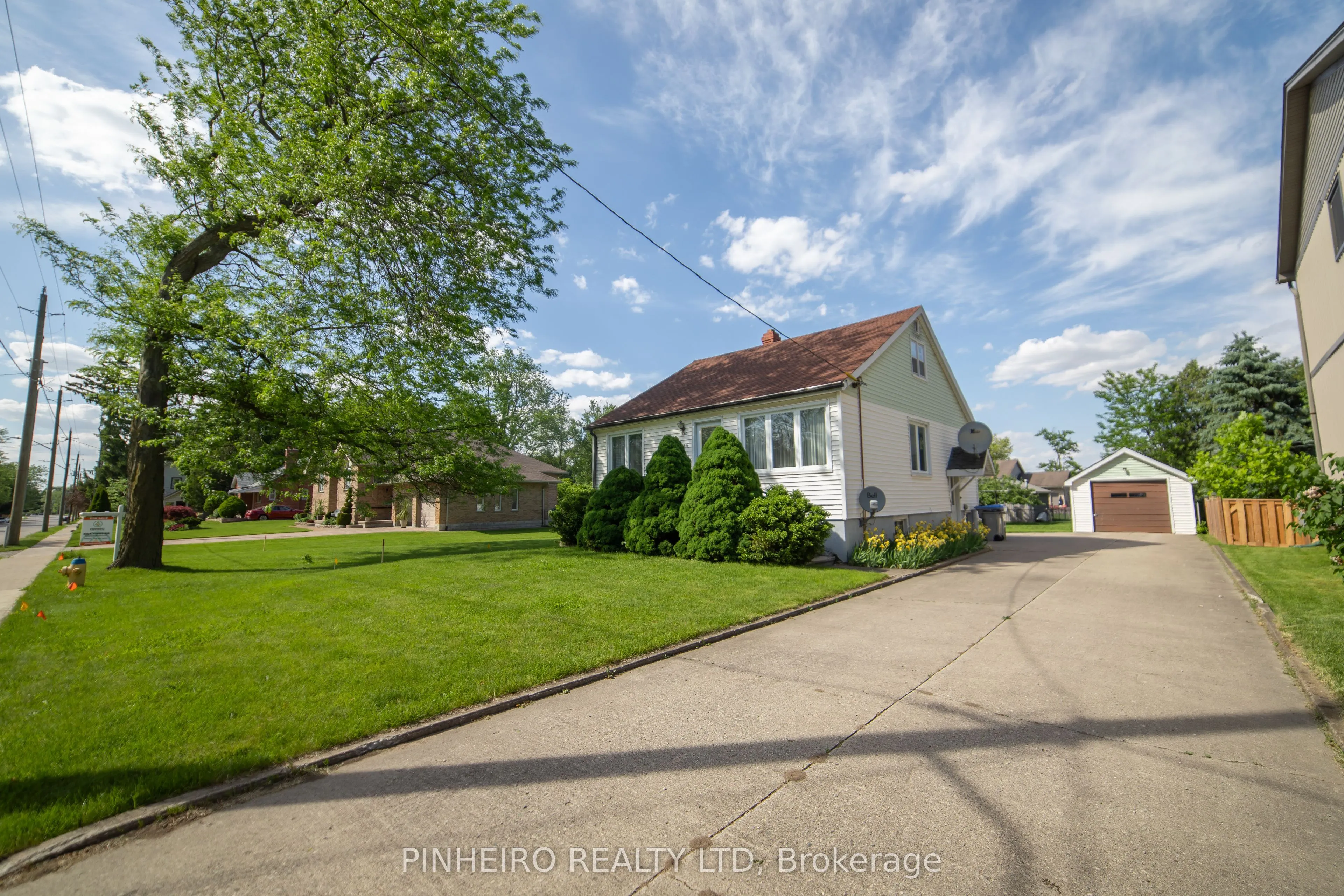 22566 Adelaide Street, ON N0L 1W0