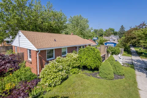 188 Cayley Street, ON N7A 2A3