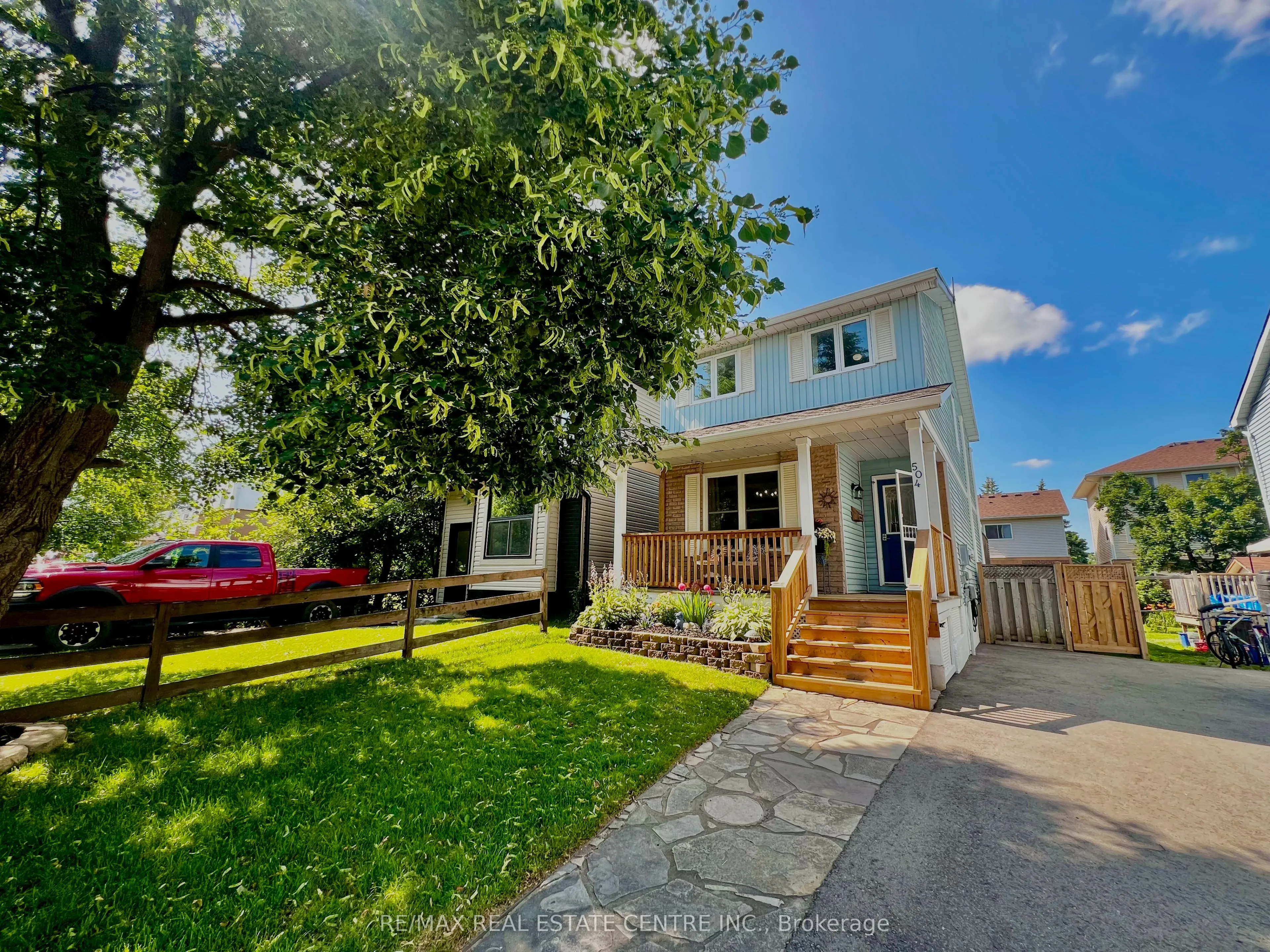 504 Pineview Gardens, ON L9V 2Z9