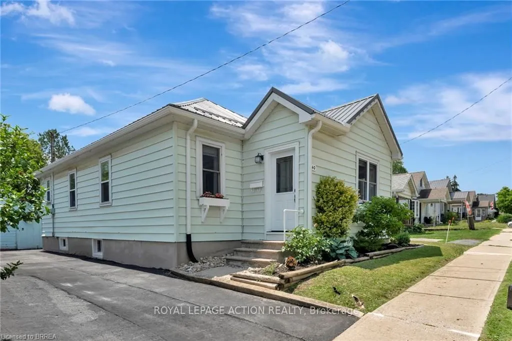 240 Grove Street, ON N3Y 1K9