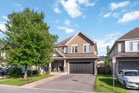 626 White Alder Avenue, ON K1T 0E5