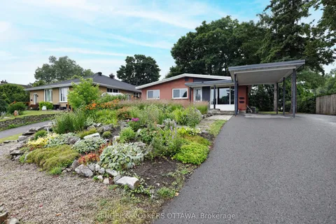 919 Bermuda Avenue, ON K1K 0V8