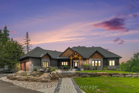 21 Constance Lake Road, ON K2K 1X7