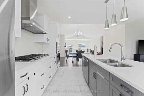 38 Noble Court, ON N9V 4B6