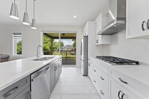 38 Noble Court, ON N9V 4B6