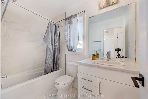 3006 Heardcreek Trail, ON N6G 2S7